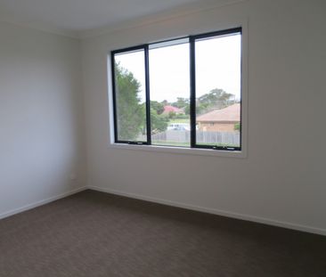 1/36 Oakes Avenue, Clayton VIC 3168 - Townhouse For Rent | Domain - Photo 1