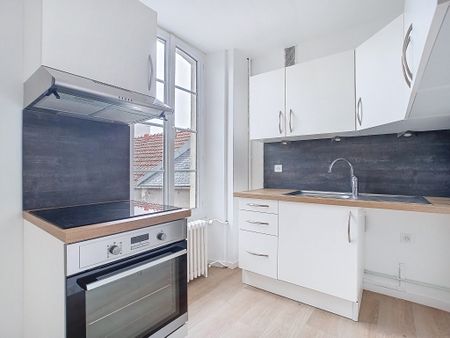 Location Appartement 2 pièces 51m² ISIGNY SUR MER 14230 - Photo 3