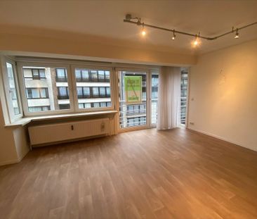 Instapklaar en ruim appartement met 2 slaapkamers te huur vlak bij ... - foto 2