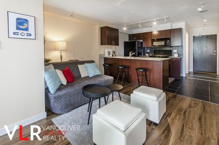 Condo in Downtown Vancouver, BC - Photo 5