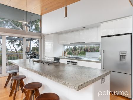 33 Surf Road - Photo 3