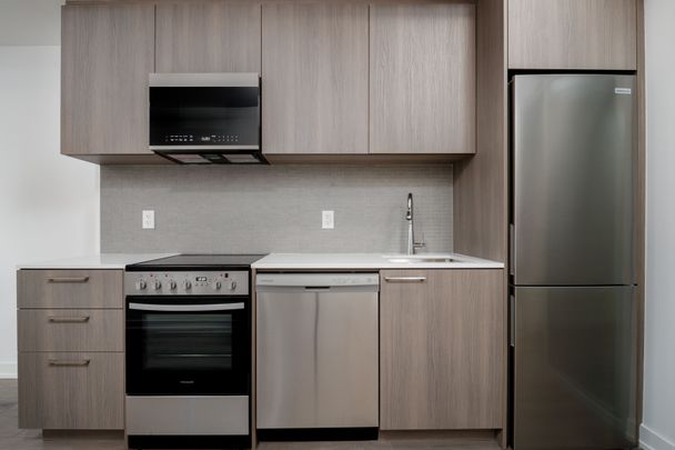 For Lease - 7439 Kingston Road Unit# 218, Toronto, Ontario - Photo 1