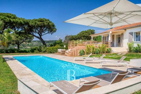 SAINT-TROPEZ - CAPON / PINET - VILLA 4 CHAMBRES - VUE SUR LE CHÂTEAU DE LA MESSARDIERE - Photo 5