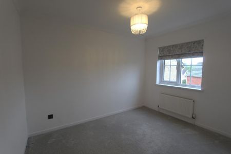3 bedroom semi-detached house to rent - Photo 4