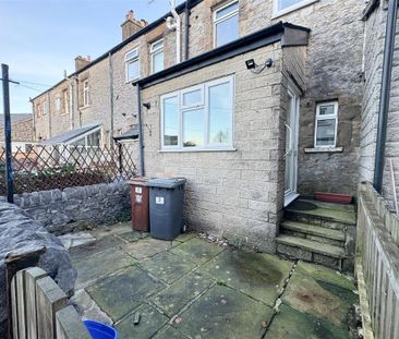 3 bedroom terraced house to rent - Photo 4