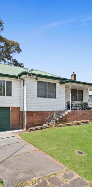 FRESHLY UPDATED FAMILY HOME - Photo 1