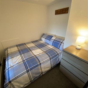 1 bedroom private hall to rent - Photo 2