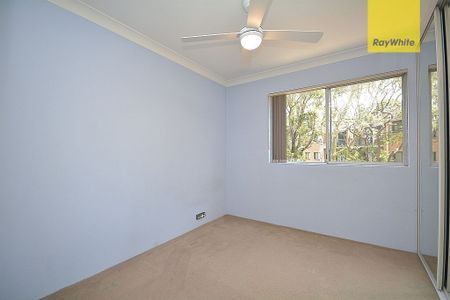 Charming 2-Bedroom Unit for Rent! - Photo 3
