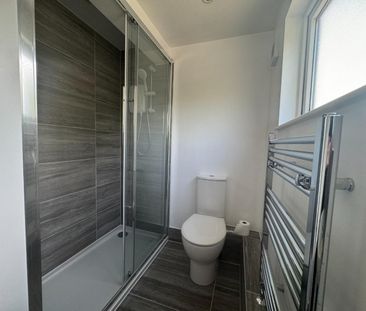 3 bedroom House To Let - Photo 6