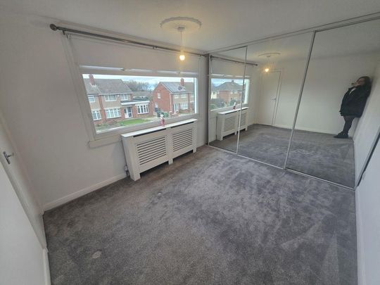 3 bedroom semi-detached house to rent - Photo 1