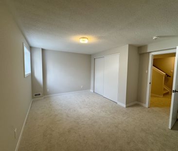 For Lease - 103 Ryan Reynolds Way, Orleans - Cumberland and Area, O... - Photo 6