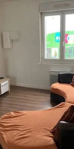 Appartement à louer 4 pièces 77m² - Photo 1