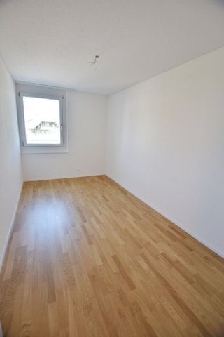 4.5-room modern apartment for rent - Photo 4