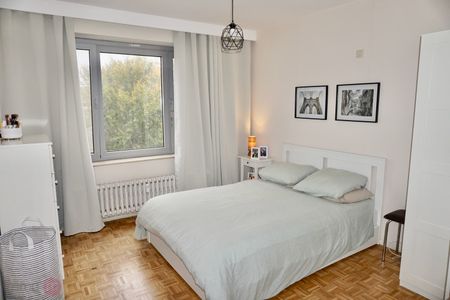 Centraal maar rustig gelegen appartement met drie slaapkamers - Foto 5