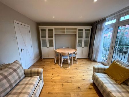 Silver Birches, 396 Parrs Wood Road, Manchester, Greater Manchester, M20 5GT - Photo 3