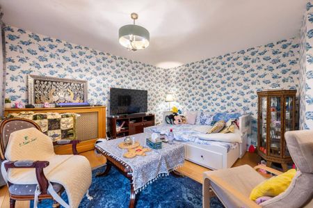 3 bedroom maisonette to rent - Photo 2