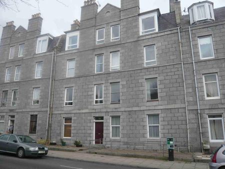 2 bedroom flat to rent - Photo 3