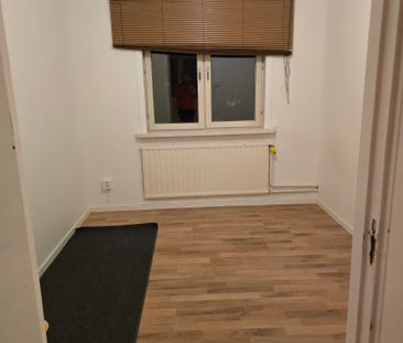 Malmköpingsvägen, Bandhagen - Photo 6