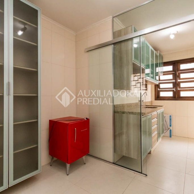 Apartamento com 1 quarto e 47m² para alugar em Mont Serrat, Porto Alegre. - Photo 1