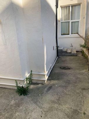 Saville Road Blackpool, FY1 - Photo 1