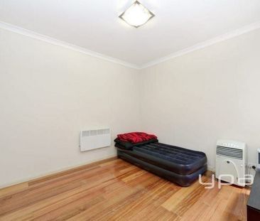 21 Huntington Drive, CRAIGIEBURN - Photo 3