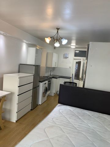 Norwood Road, Southall - Photo 3