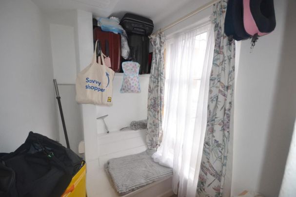 Studio Flat Tudor Street, Exeter, EX4 3BR - Photo 1