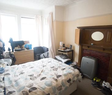 To Rent Talbot Road, Winton, Bournemouth, BH9 £2,900 pcm Tenancy Info - Photo 2