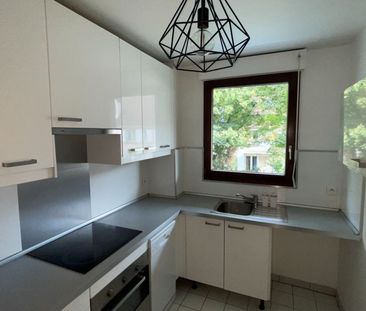 Location Appartement 2 pièces 49m² - Photo 3