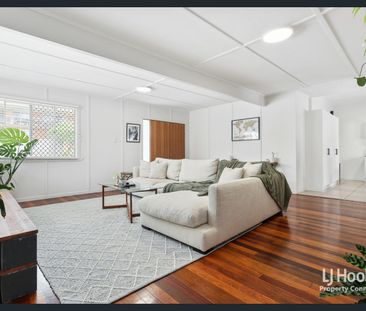 Perfect Home with Three Bedrooms Plus a Study/Multipurpose Room - Photo 1