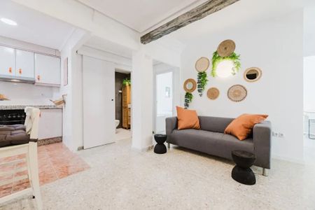 Carrer del Teide, Valencia, Valencian Community 46011 - Photo 4