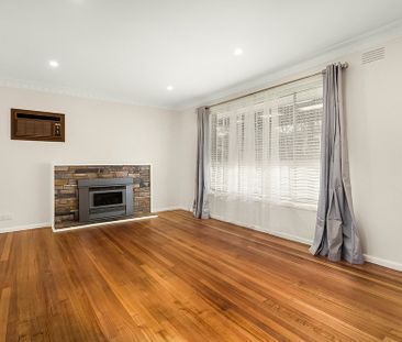 2A Rattray Road, Montmorency - Photo 2