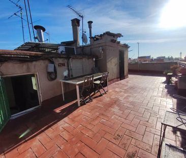 Ático de alquiler en Carrer D'en Xuclà, El Raval - Photo 4