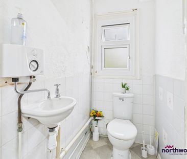 1 bedroom in a house share to rent - Photo 5