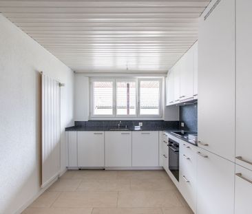 Beautiful 3-room apartment in Meyriez – on the 1st floor with a porch - Foto 5