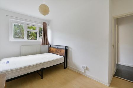 3 bedroom maisonette to rent - Photo 4