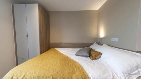 Superior Single Ensuite - Photo 5