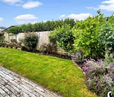 Contemporary Living at Its Best - Photo 2