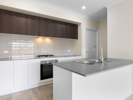 “Modern Family Living” – 4-Bedroom Home in Emerald Park Estate - Photo 4