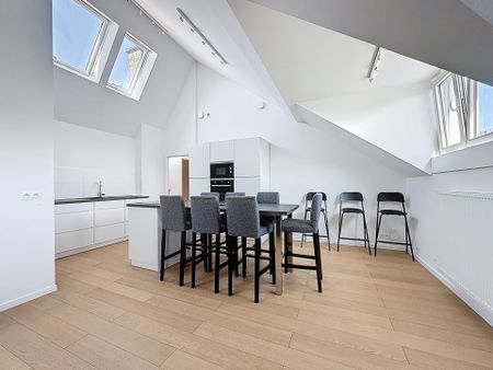 Flat - for rent - Photo 2