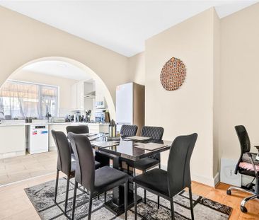4 bedroom terraced house to rent - Photo 4