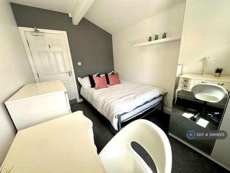 4 bedroom terraced house to rent - Photo 5