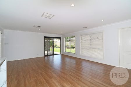 20 Cunjegong Loop, Gobbagombalin NSW 2650 - Photo 5