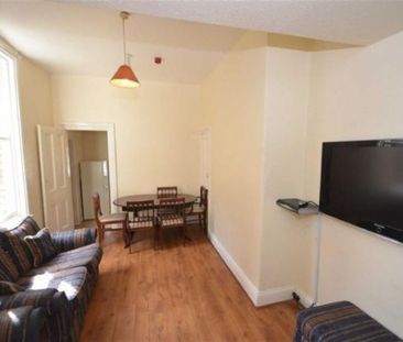 Six Bedroom Student Property - Photo 2