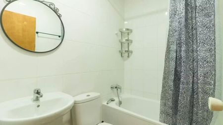 Carrer de Besalú, Barcelona, Catalonia 08026 - Photo 5