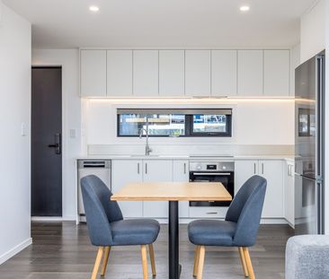 1 Te Toka Ika Lane, Mangere Bridge - Photo 4