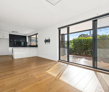 Incredible Alfresco Area! - Photo 1