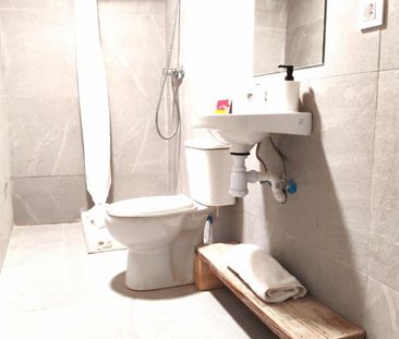 Estudio de alquiler en Barrio de Benicalap - Photo 3