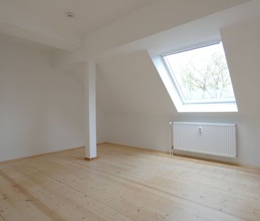 *** Große und moderne 3-Zi-Wohnung mit Balkon sucht neuen Mieter *** - Photo 1