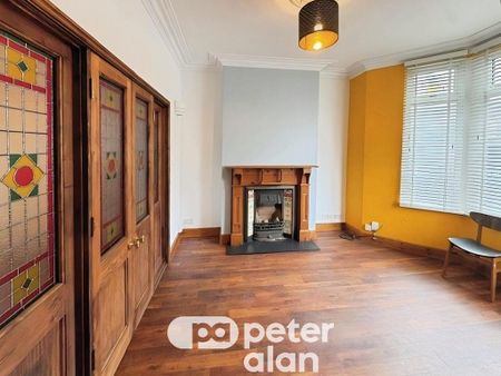 4 bedroom property to rent - Photo 2